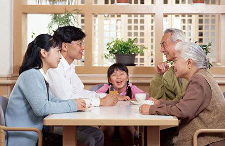 一家人团聚，交流